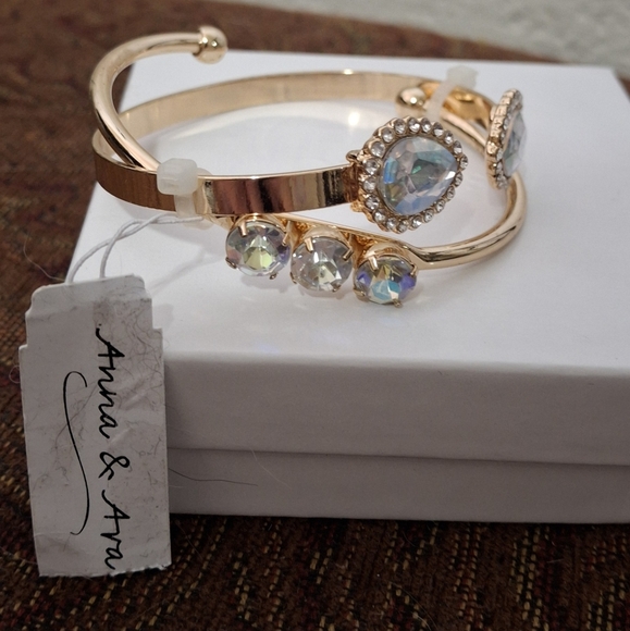 New 2pc Anna & Ava Aurora Borealis Crystal Gold Bracelets. - Picture 5 of 16